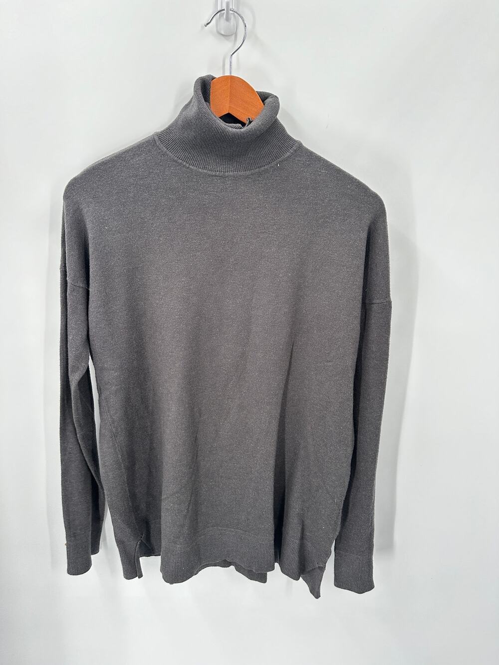 Jolie Gray Turtleneck Cashmere Blend Sweater // S